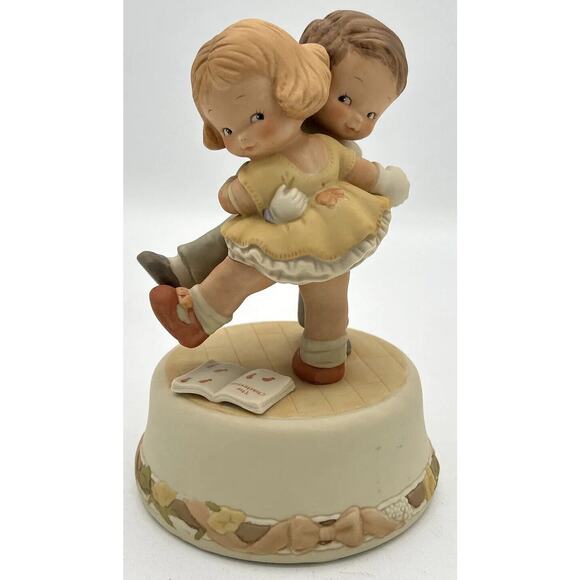 Enesco Memories of Yesterday We's Happy! How's Yourself? The Charleston SKU U228